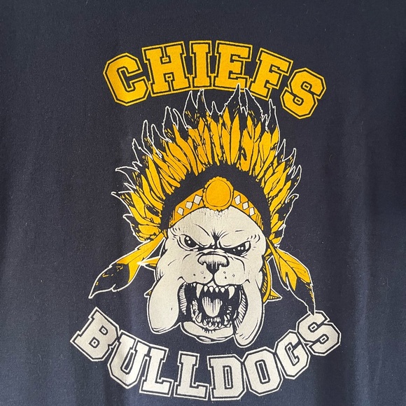 Navy Blue Chiefs/Bulldogs Graphic T-Shirt - Picture 3 of 4